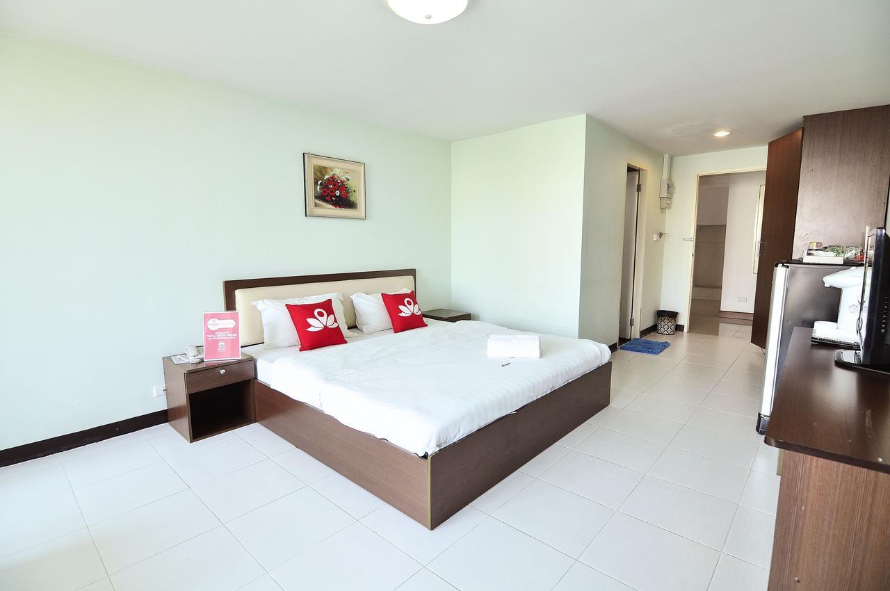 Aryan Suites Hotel Бангкок Экстерьер фото